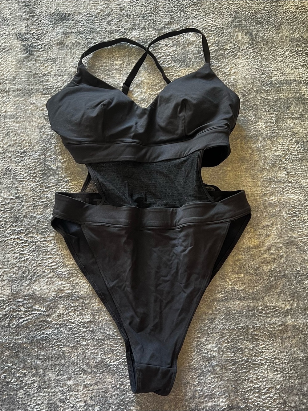 Titika Sz.S Black Cutout One-Piece Swimsuit with Supportive Cups